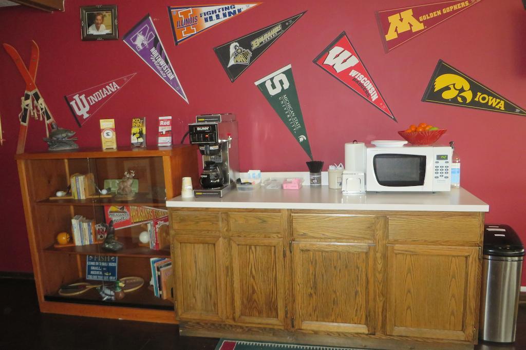 Sports Club Motel Wayne Buitenkant foto